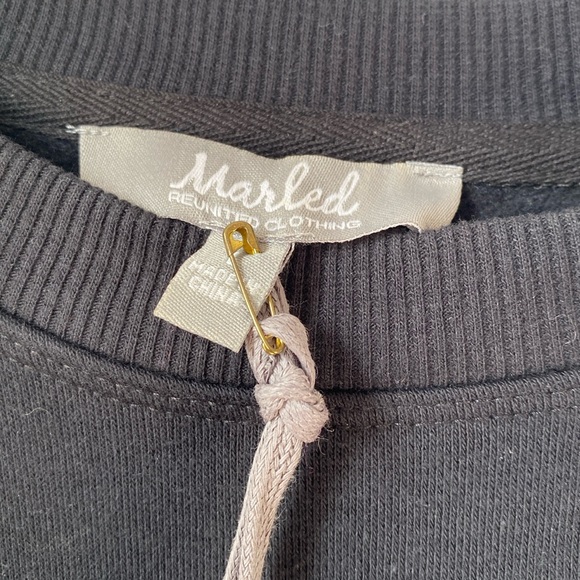 Marled black LOVE sweatshirt bell sleeve, Large NWT.  Cotton/poly blend - Picture 9 of 9